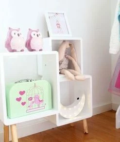 Alice & Fox Bokhylle Cube Hvit/Natur 11 Alice & Fox Bokhylle Cube Hvit/Natur -jollyroom Butikk 13A 122 2256 3d